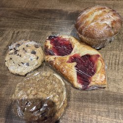 Poppy Seed Bakery + Cafe