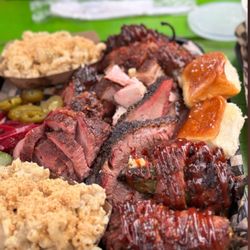 MEGA Texas Barbeque - BBQ Platter