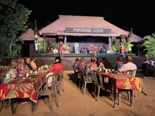 Paradise Cove Luau by null