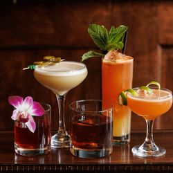 The Sugar House - Classic cocktails.