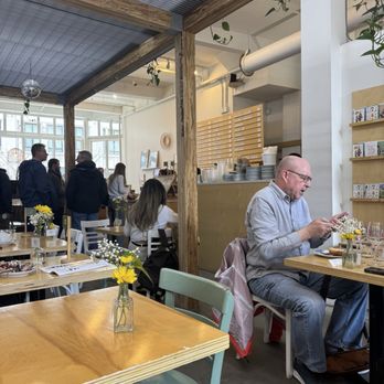 La Finca - Inside seating area - Breakfast & Brunch Near Me - Montreal, Quebec