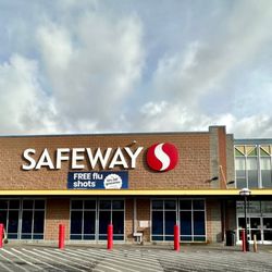 Safeway - Exterior