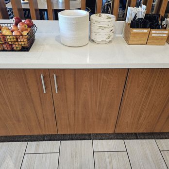 SpringHill Suites by Marriott San Jose Fremont - Apples, plates, and utensils. - Hotels Near Me - Fremont, California SpringHill Suites by Marriott San Jose Fremont - Apples, plates, and utensils. - Hotels Near Me - Fremont, California
