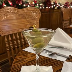 The Union Grill - Extra dirty bombay martiniiiiiii