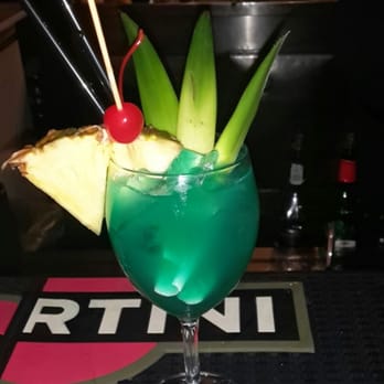 Il Barcone - Cocktail dolce inventato dal barman a base di rum bianco Superior, cocco, ananas e arancia. - Buffets Near Me - Milan, Michigan Il Barcone - Cocktail dolce inventato dal barman a base di rum bianco Superior, cocco, ananas e arancia. - Buffets Near Me - Milan, Michigan