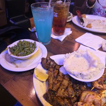 Texas Roadhouse - Steakhouses Near Me - Terrell, Texas