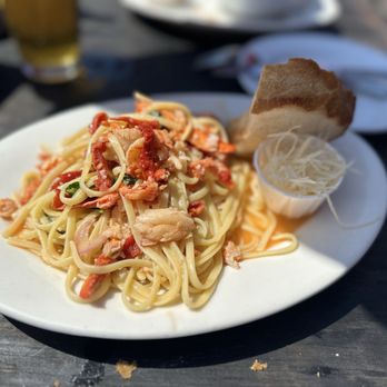 Santa Barbara Shellfish Company - Seafood Near Me - Santa Barbara, California