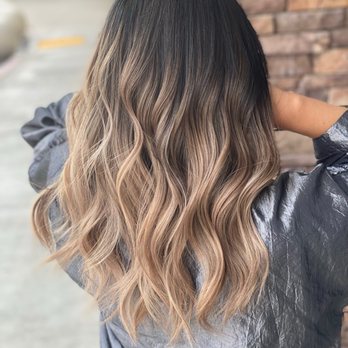 TK Salon - AFTER: My ombré-balayage, outside view - Hair Stylists Near Me - Tarzana, California TK Salon - AFTER: My ombré-balayage, outside view - Hair Stylists Near Me - Tarzana, California