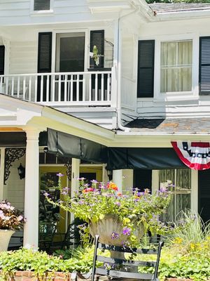 Lola's Farmhouse by null