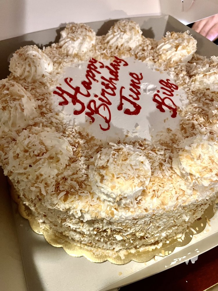 MAGGIE’S PASTRY AND CAFE Updated September 2024 6530 Lankershim