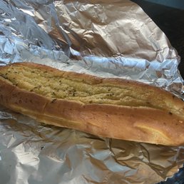 Garlic bread that came with our dinners Garlic bread that came with our dinners