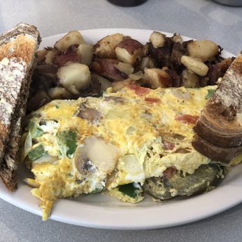 Sammy J's - Breakfast & Brunch Near Me - Salem, New Hampshire