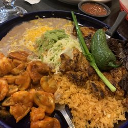 Fuego Mexican Restaurant and Tequila Bar - Tres compañeros a la diabla