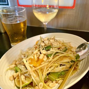 Hanuman Thai Eatery - Green papaya salad - Thai Near Me - Costa Mesa, California Hanuman Thai Eatery - Green papaya salad - Thai Near Me - Costa Mesa, California
