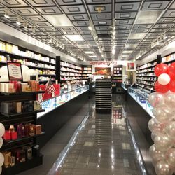 Perfumes 4 U