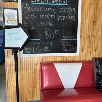 Colee’s Restaurant - Diners Near Me - Palatka, Florida Colee’s Restaurant - Diners Near Me - Palatka, Florida