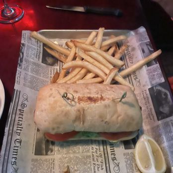 Norman's Tavern - Mahi Mahi Sandwich - American Near Me - Miami Beach, Florida