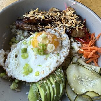 Winston’s Cafe & Bakery - Pork belly loco moco - Bakeries Near Me - Napa, California