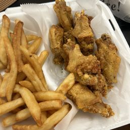 Lemon pepper wings Lemon pepper wings