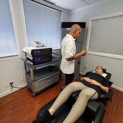 Glendale Chiropractic & Pain Solutions - Neck decompression