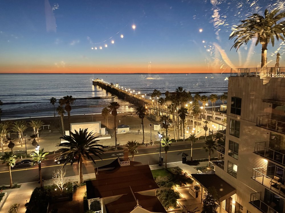 Body Temple Yoga School Logo