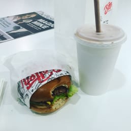 Cheeseburger n chocolate shake