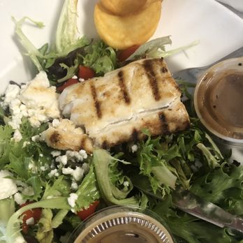 Barracuda Grill - Grilled mahi-mahi over fresh salad greens with tiny peppers - Seafood Near Me - Marathon, Florida Barracuda Grill - Grilled mahi-mahi over fresh salad greens with tiny peppers - Seafood Near Me - Marathon, Florida
