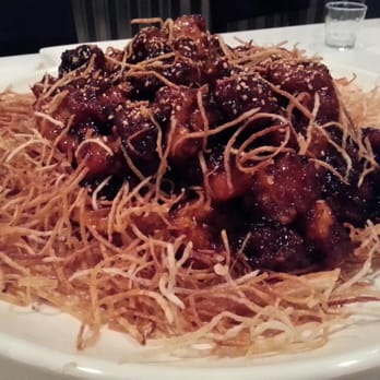 Chomak - Their new menu addition - spicy crispy chicken. I think I ended up naming it. I asked the owner what it was and she could say. - Korean Near Me - Los Angeles, California Chomak - Their new menu addition - spicy crispy chicken. I think I ended up naming it. I asked the owner what it was and she could say. - Korean Near Me - Los Angeles, California