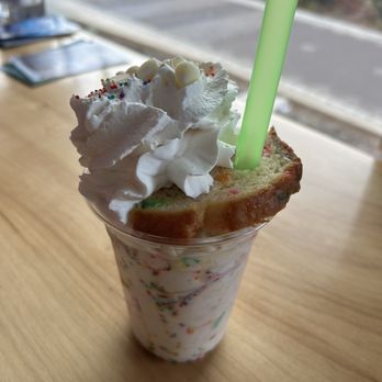 Gordon’s Milkshake Bar - Celebration milkshake - Desserts Near Me - Indianapolis, Indiana