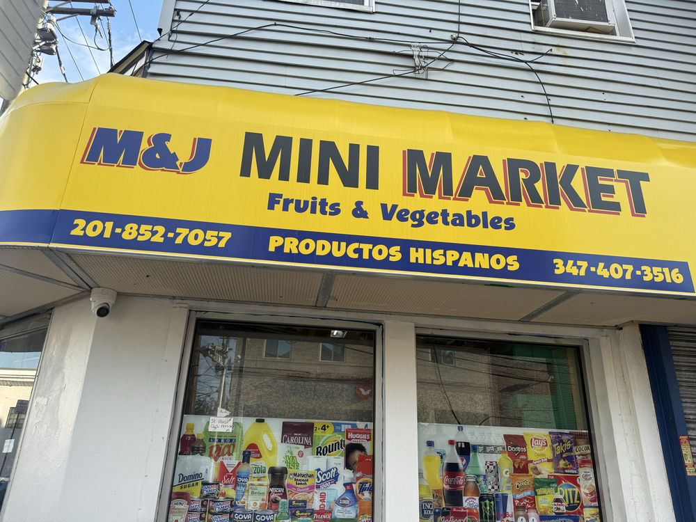 M&J Mini Market Logo