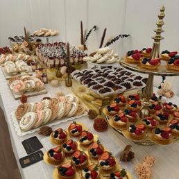 Dessert table Dessert table