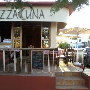 Mezzaluna - On the corner - Italian Near Me - Loreto, BCS