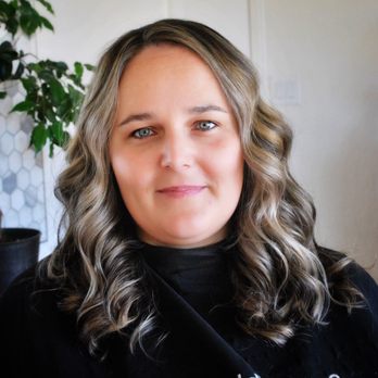 Field + Mane Studio Salon - Blonde hair - Hair Salons Near Me - Lincoln, California
