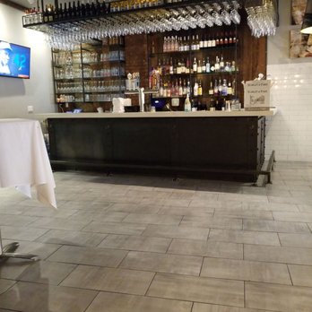 Gemelli Pizzeria - The bar, which is part of the new extension and used for parties and dinner - Pizza Near Me - New Rochelle, New York Gemelli Pizzeria - The bar, which is part of the new extension and used for parties and dinner - Pizza Near Me - New Rochelle, New York