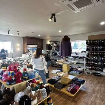 Black Barn Alpacas - Gift shop - Attraction Farms Near Me - Finksburg, Maryland
