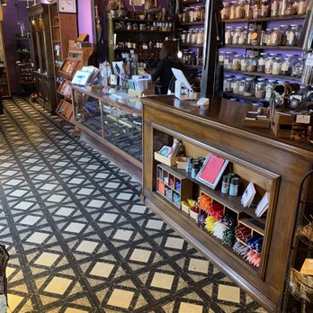 The Crooked Path - Spiritual Shop Near Me - Burbank, California