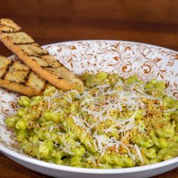 Bella Napoli - Gemelli Pistachio Pesto