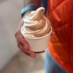 Campbell Creamery - Soft serve- chocolate vanilla