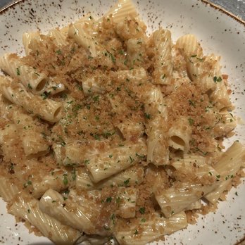 Little Fib - Caramelized onion Mac and Cheese - Southern Near Me - Nashville, Tennessee Little Fib - Caramelized onion Mac and Cheese - Southern Near Me - Nashville, Tennessee