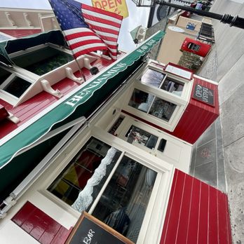 Benjamin's Raw Bar - Store front - Seafood Near Me - Newport, Rhode Island