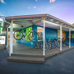 North Division Bicycle Shop - NDB hand tunes Skis and Snowboards. Sharp edges and smooth wax.