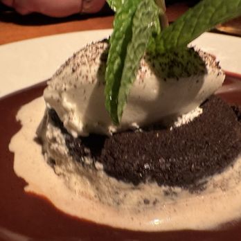 Bandera - Oreo ice cream sandwich - American Near Me - Corona Del Mar, California