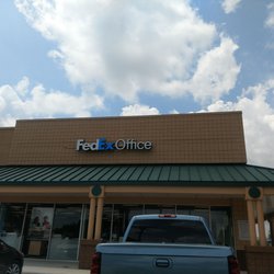 FedEx Office Print & Ship Center - Very nice and helpful staff