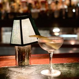 TEMPLE BAR - Updated October 2025 - 83 Photos & 89 Reviews - 332