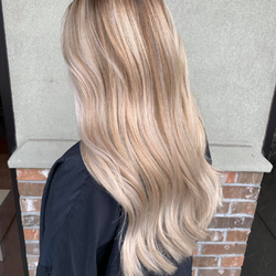 Nicole Millét Salon
