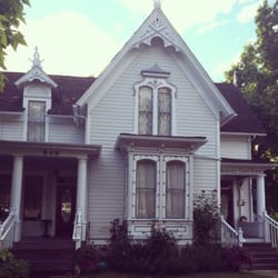 Hokanson's Guest House - The Hokanson Bed and Breakfast