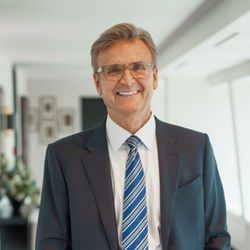 Dan Caplis Law