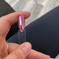 Vivid Nails - Pretty pink chrome colour