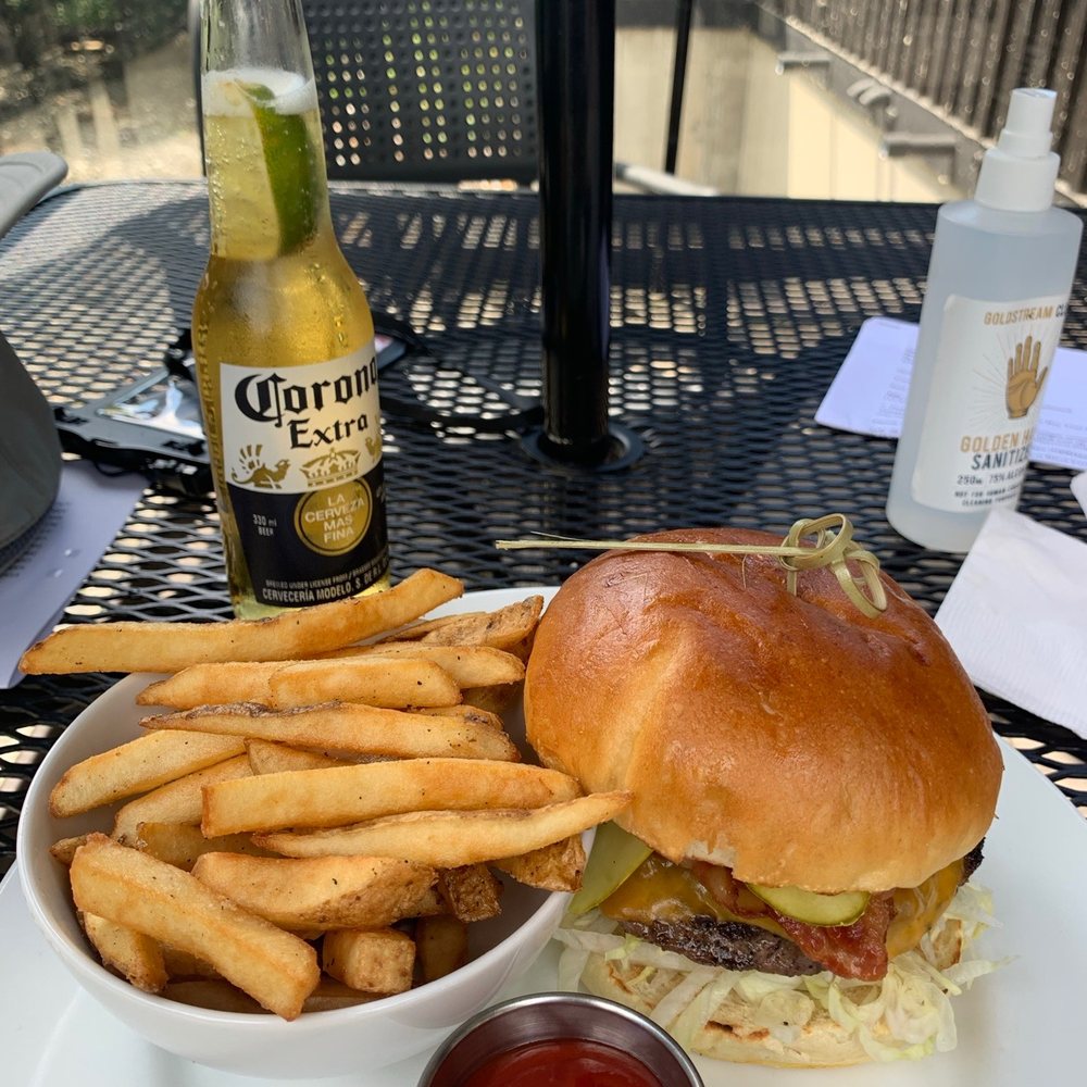 Burger and a beer ... delicious! Burger and a beer ... delicious!