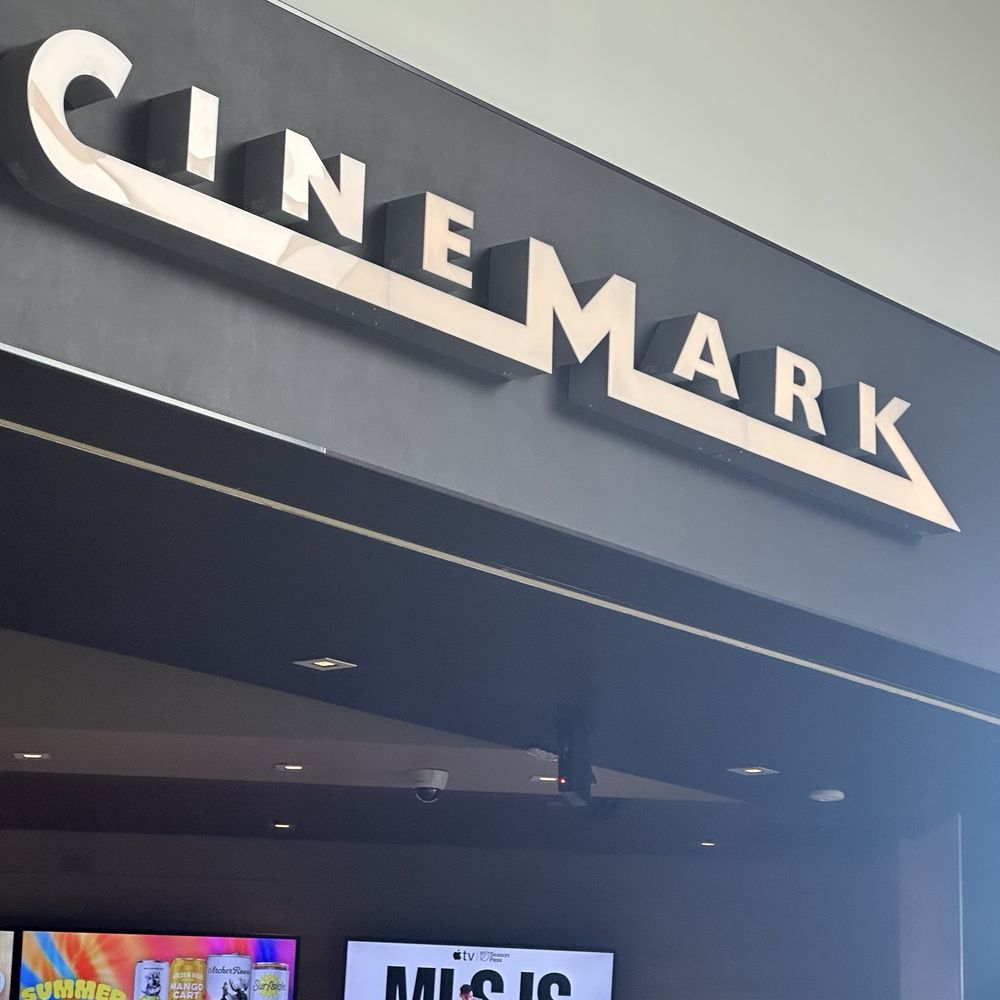 Reserve Kitchen & Bar - Bellevue Lincoln Square - Signage - Cinema Near Me - Bellevue, Washington